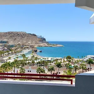  Apartment Beachview Haven 1-br Spain